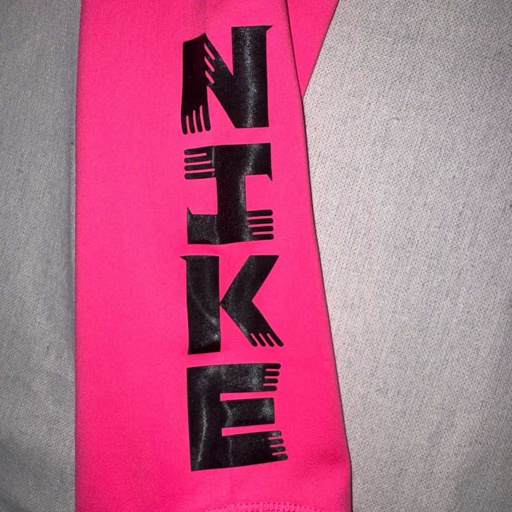 Nike Dri-FIT Women XL Hot Pink Cropped Leggings Graphic Logo Running Tights